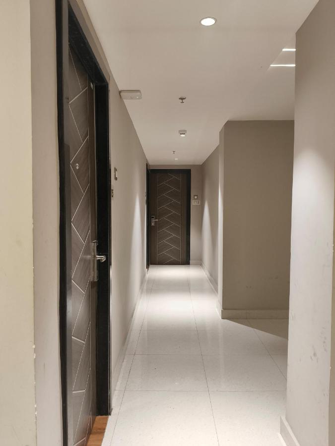 Hotel Sharma Regency Лакнау Екстериор снимка